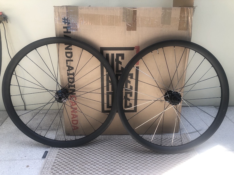 2017 26" Carbon Fiber wheelset NON BOOST For Sale
