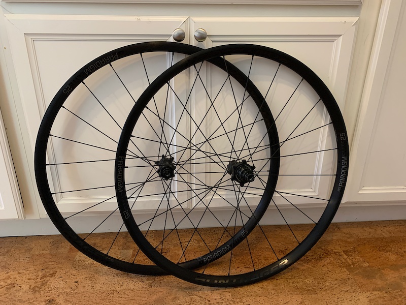 bontrager connection tubeless ready