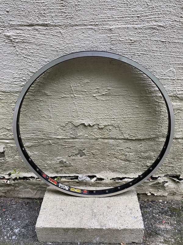 sun rims rhyno lite 26