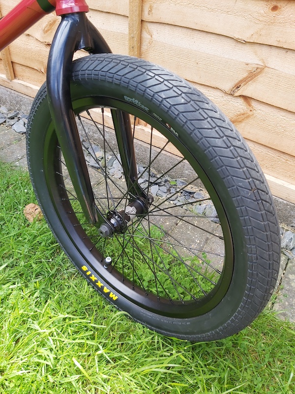 maxxis 20 x 2.4