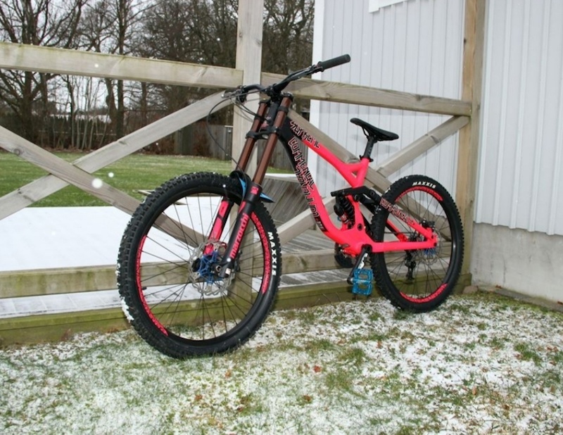 commencal dh v3