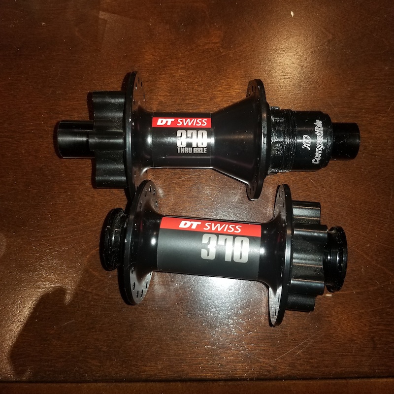 2018 370 DT Swiss hub set, boost For Sale