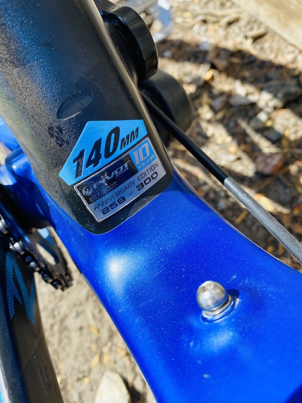 2018 Pivot Mach 5.5 - Anniversary 