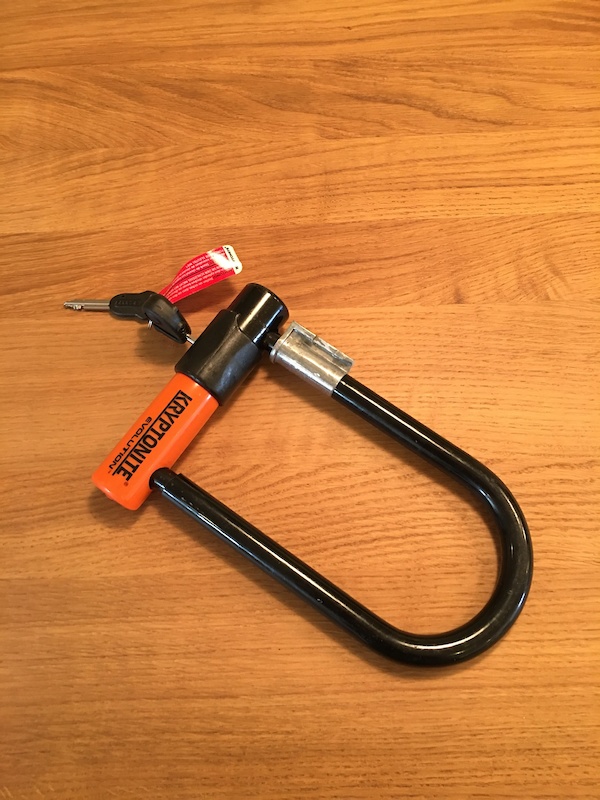 Kryptonite Evolution Standard Lock and bracket For Sale