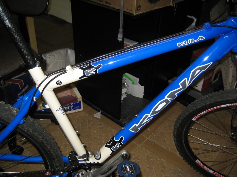 Kona store kula 2006