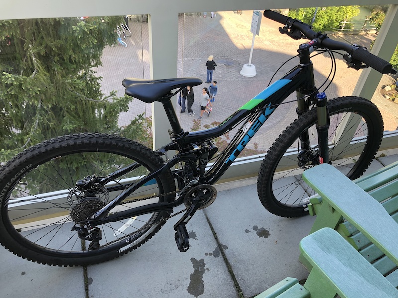 commencal dirt jumper