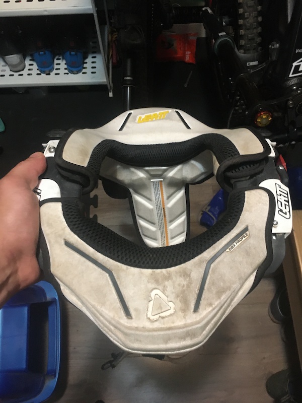 2012 Leatt neck brace For Sale