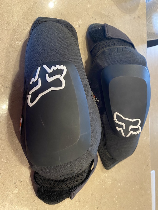 Fox Racing Launch Pro Ellenbogen-Schutz - Motorrad & MTB Protektor