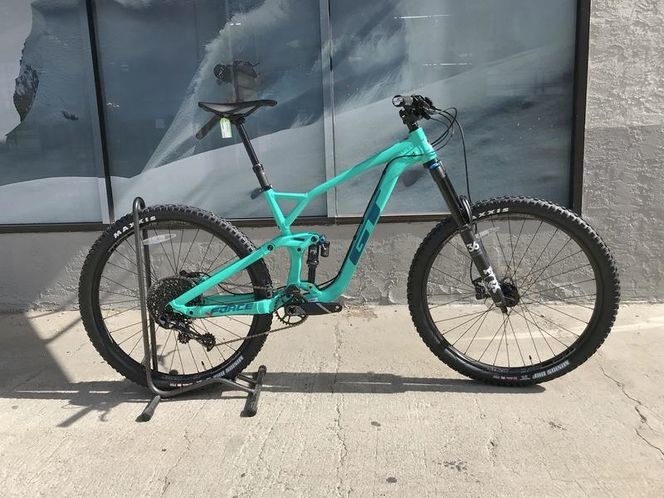 Gt force 29 expert best sale mountain bike