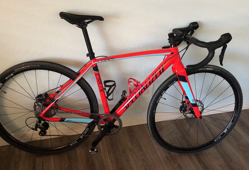 2018 Specialized CruX Sport E5 size 49 cm For Sale