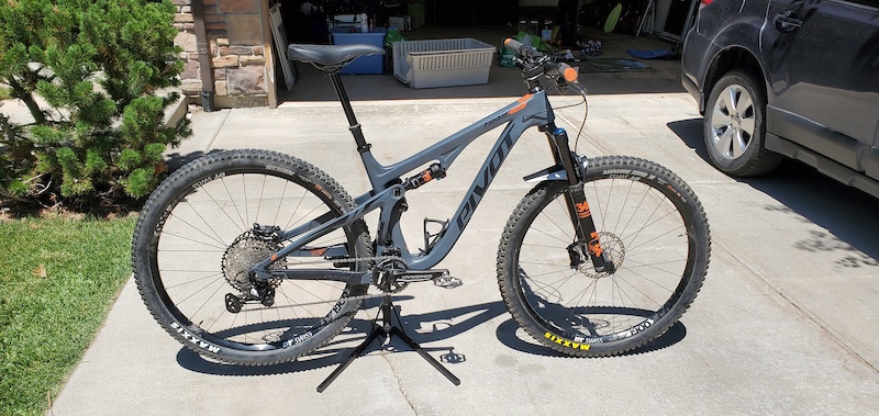 pivot trail 429 race x01