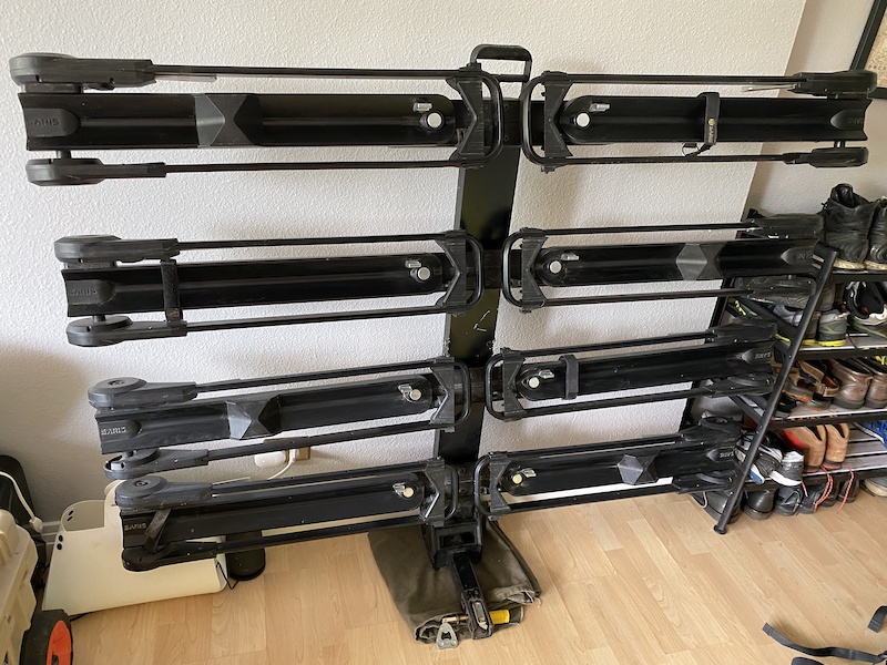 2019 Saris MTR2 Bike Rack with 2 bike add on For Sale