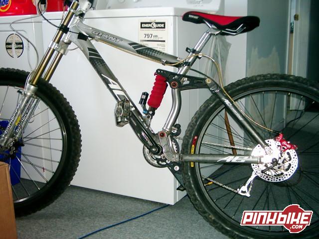 non-drive side

2001 Super T in picture also for sale/trade
http://www.pinkbike.com/modules/buysell/?op=view&image=15753