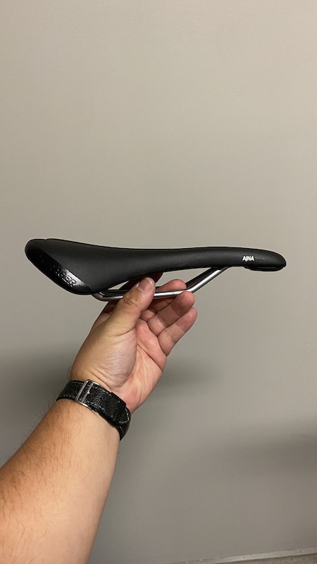 2021 Bontrager Ajna Comp 154mm wise ladies saddle For Sale