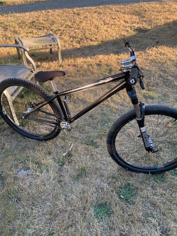 Specialized p2 dirt jumper with profile hubs For Sale