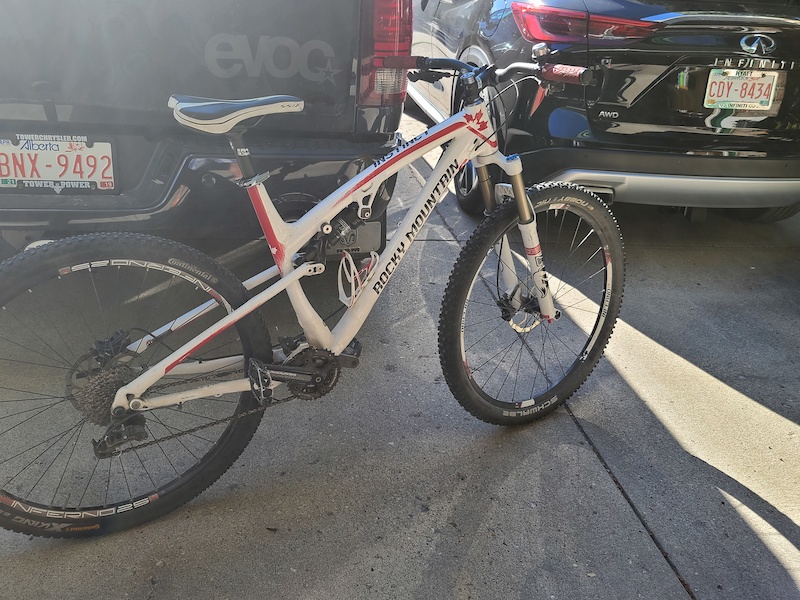 2013 rocky mountain instinct 950