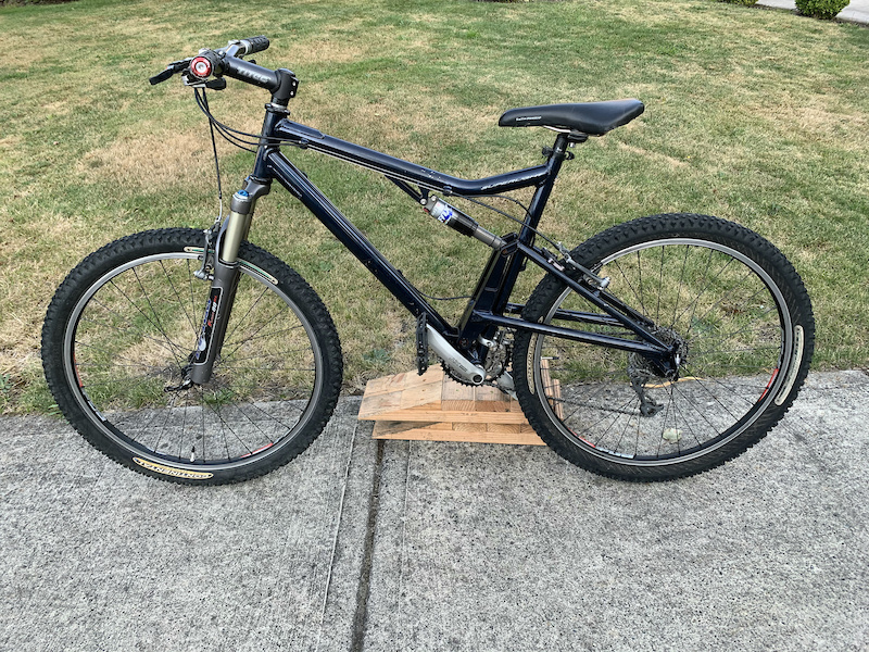 2002 Refurbished Santa Cruz Superlight 2 Large For Sale