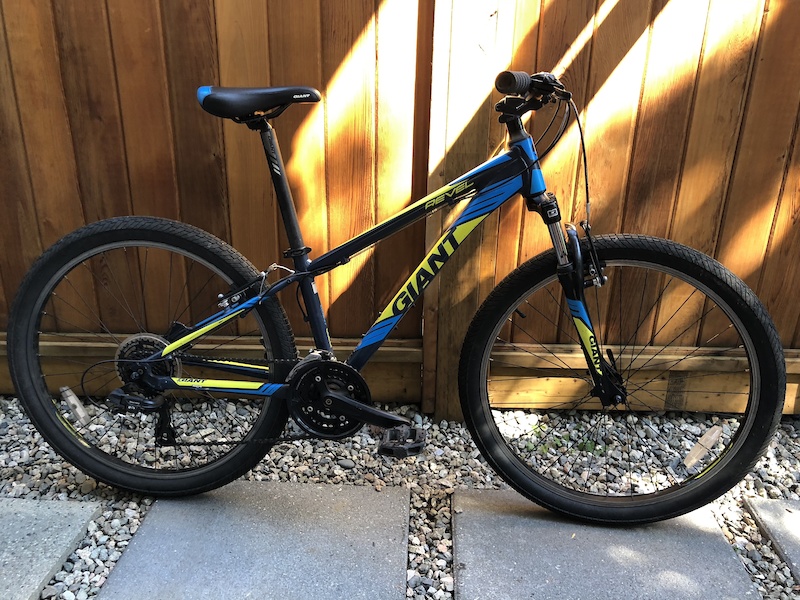 giant aluxx 6000 blue book