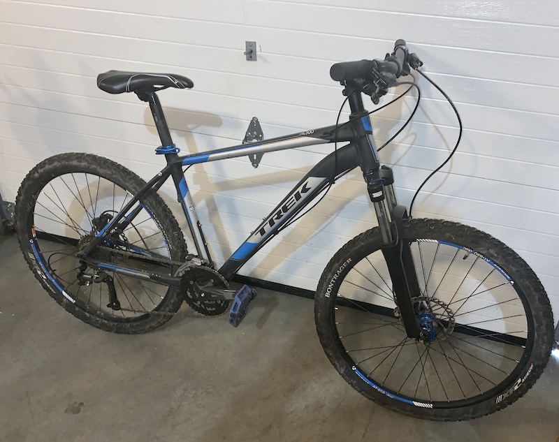 trek 4300 disc 2013