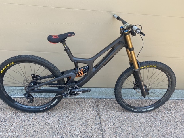 santa cruz v10 2020 price