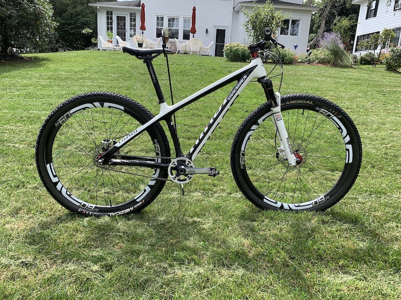 niner air 9 carbon