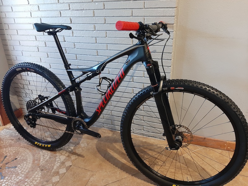 Specialized epic fsr expert on sale carbon world cup 2017