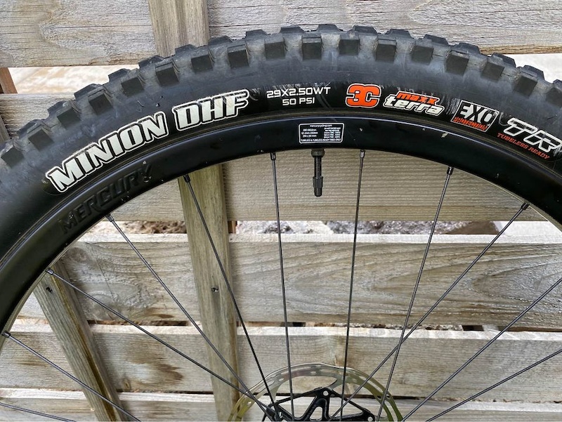 mercury wheels x1 carbon enduro 29in boost wheelset