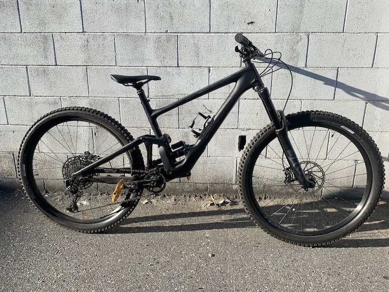 2020 Specialized Enduro Comp ridden twice! S4 size For Sale