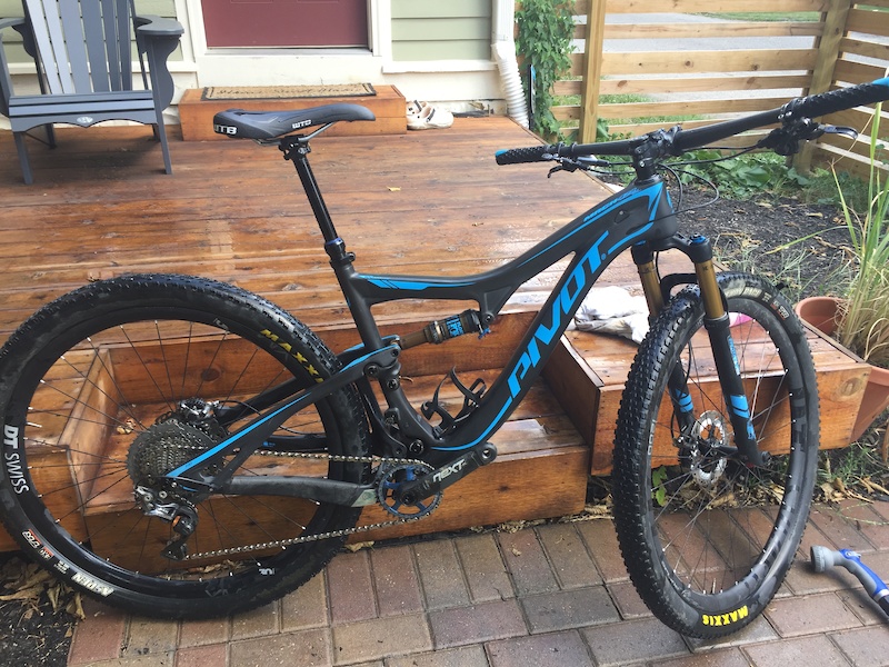 Pivot mach 429 store sl for sale