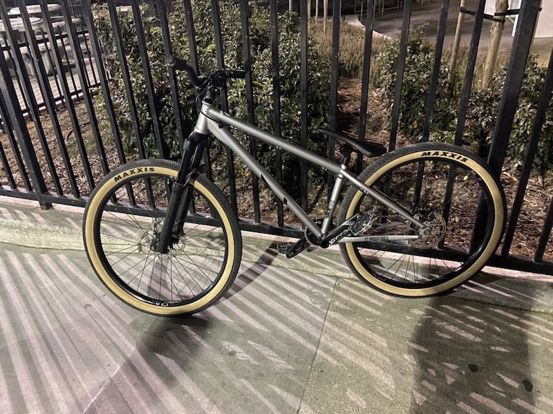 yt dirt love frame