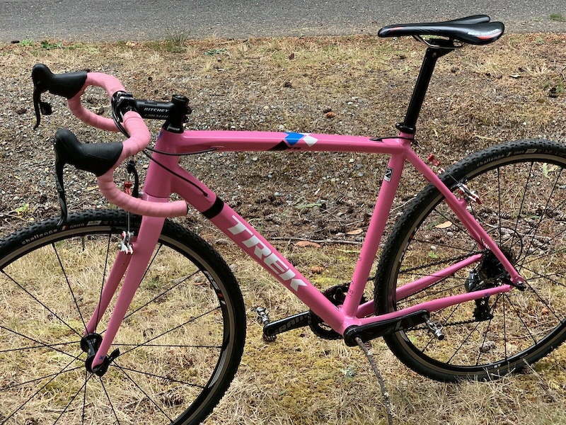 trek crockett pink