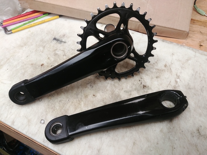 mt900 crankset