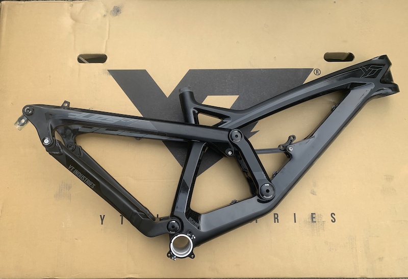 yt carbon frame