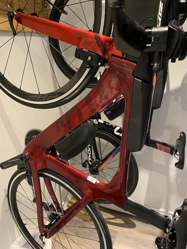 2020 Liv Avow Pro Tri bike- Di2 XS 