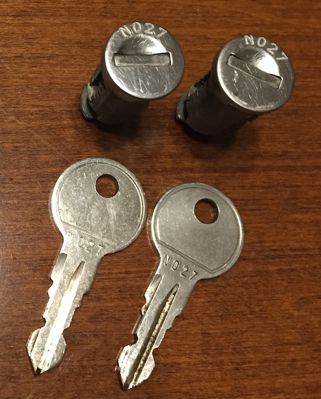 2013 Thule lock cores x 2 For Sale