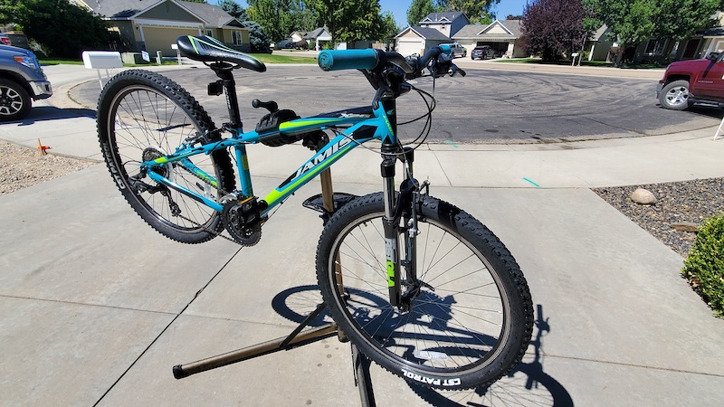 jamis 27.5 mountain bike