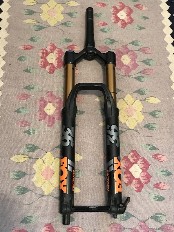 fox 36 float factory 150 grip2