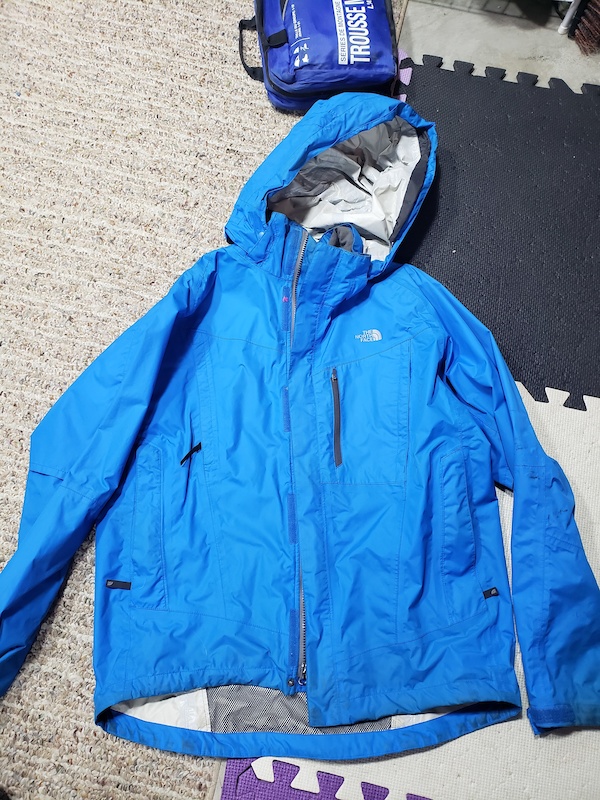 2012 Northface Bracket Jacket MED For Sale