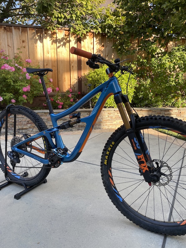 2019 Ibis Ripmo V1 Blue frame only Medium(2021 X2 shock) For Sale
