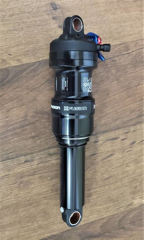 X-Fusion Pro 2, 2-position damper, 210x55mm For Sale