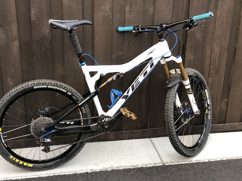 yeti asr 5c price