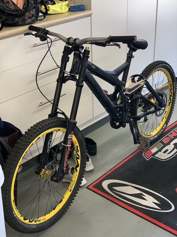 specialized demo 2005