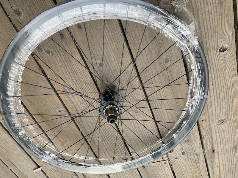 wtb kom tough i29 tcs rim