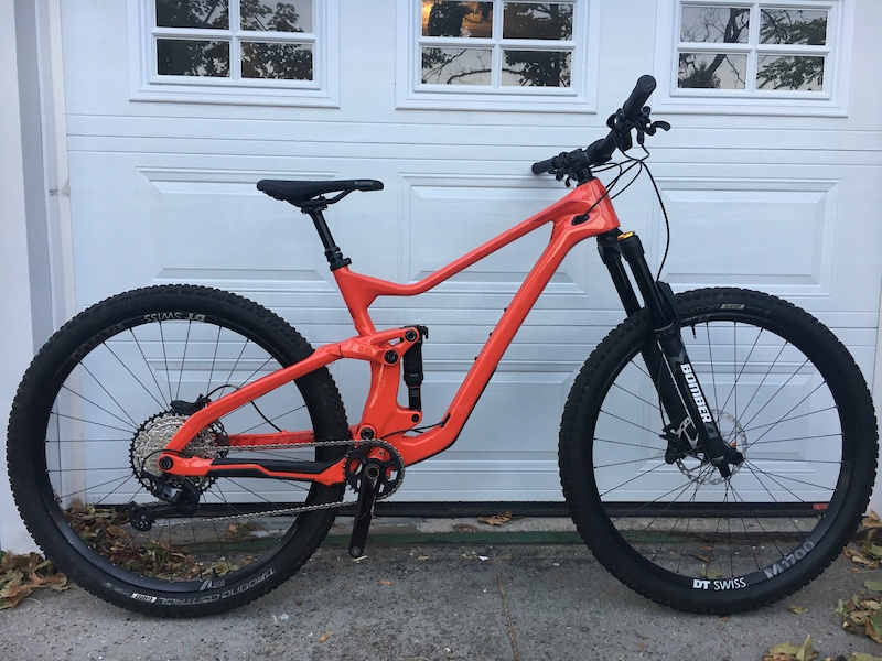 devinci troy carbon 27.5