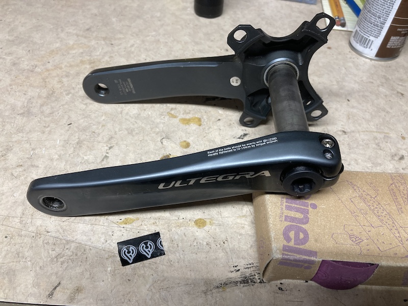 2018 Shimano Ultegra 6800 crank with single ring caps For Sale