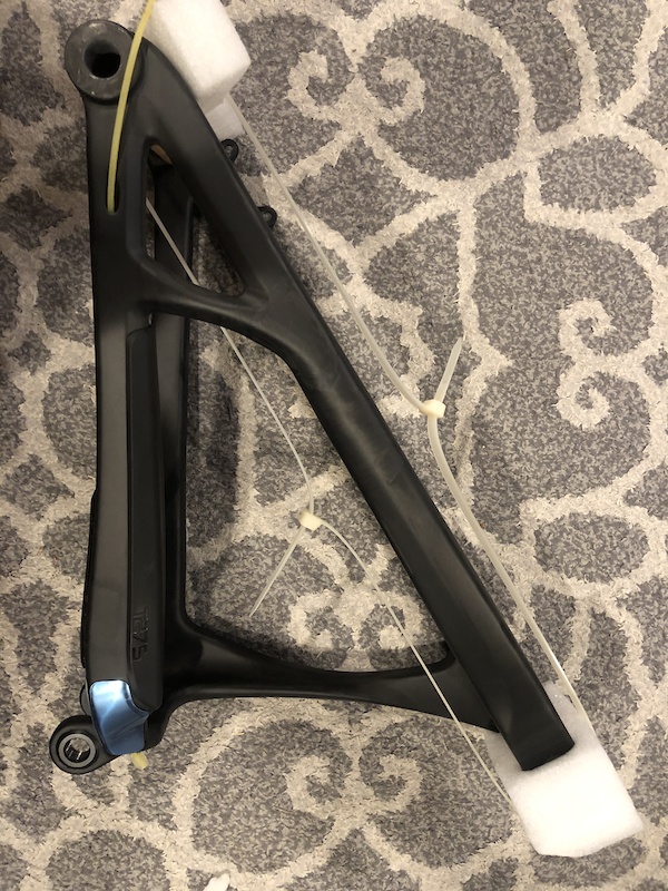 2016 Intense Tracer Carbon rear triangle For Sale