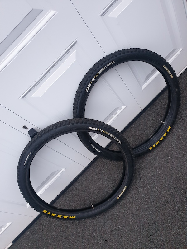 maxxis minion 4.8 tires