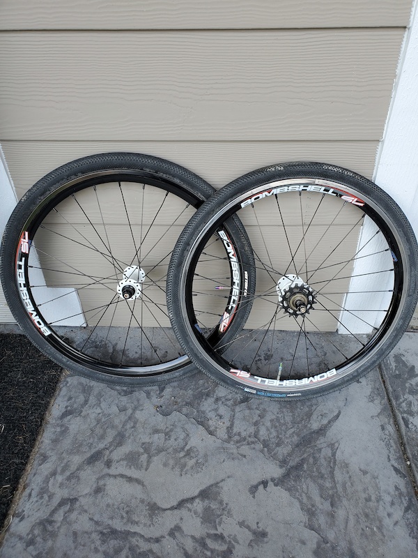 Bombshell racing expert wheels For Sale