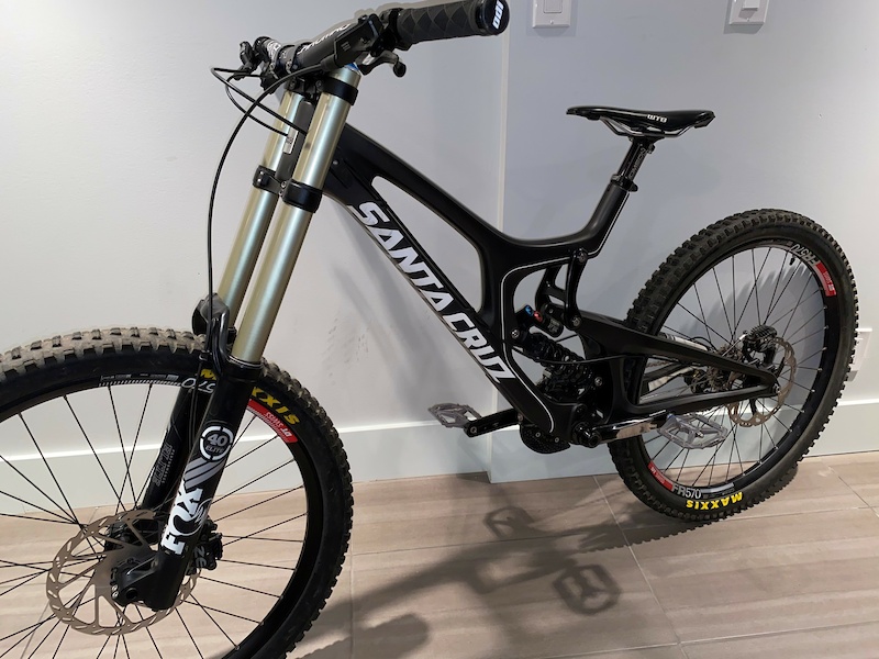 2016 santa cruz v10
