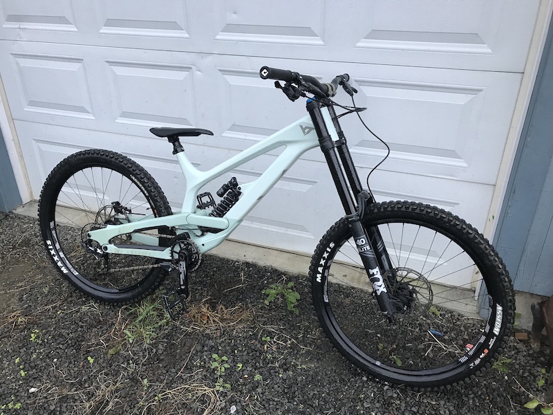 yt tues 2.0 comp
